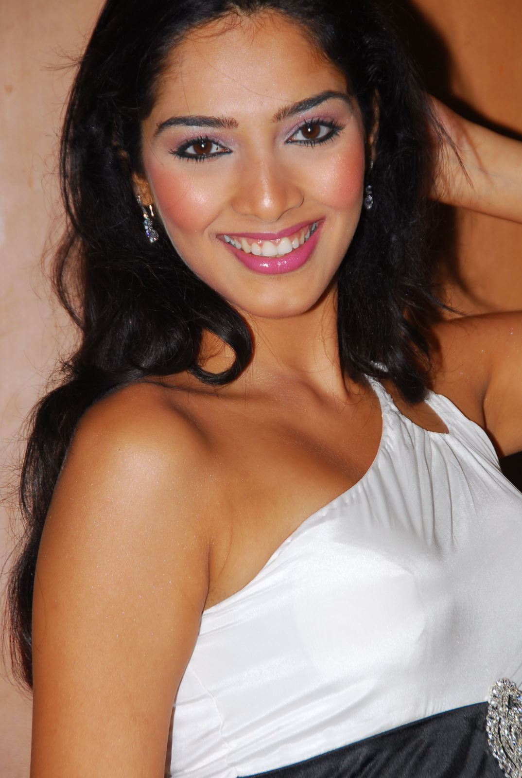 Actress Rithika Photos | Picture 47140